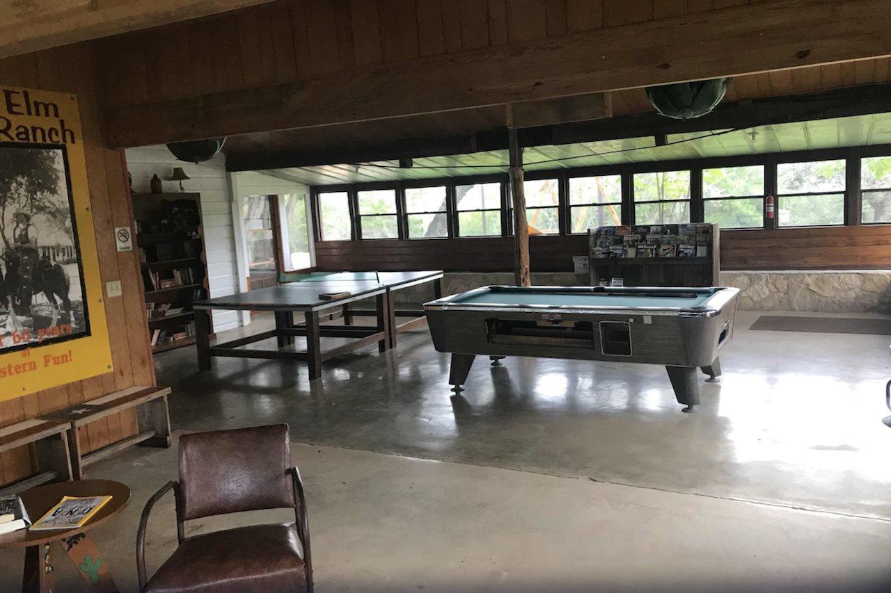Twin Elm Guest Ranch And 2E Rv Resort Bandera Exterior foto